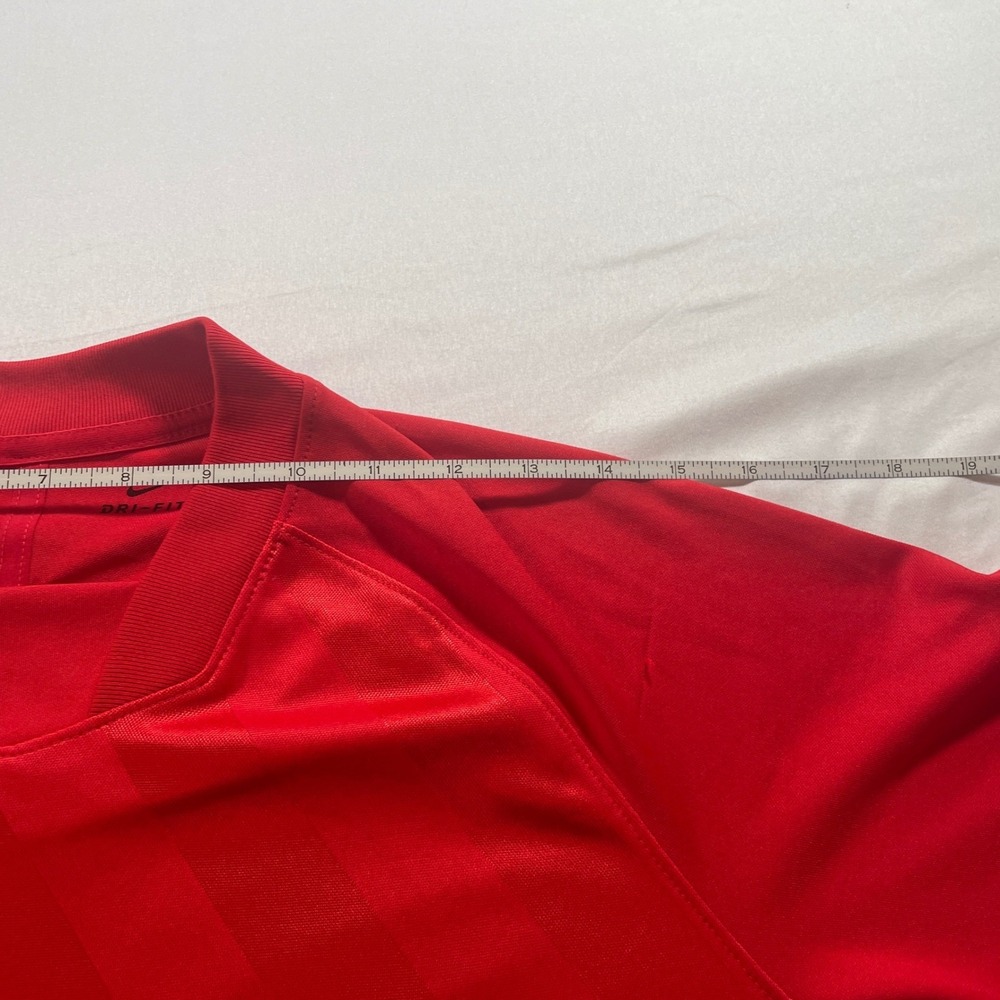 Nike Soccer Jersey Women Medium Red Dri-FIT Short Sleeve Athletic Training Shirt - Picture 6 of 8